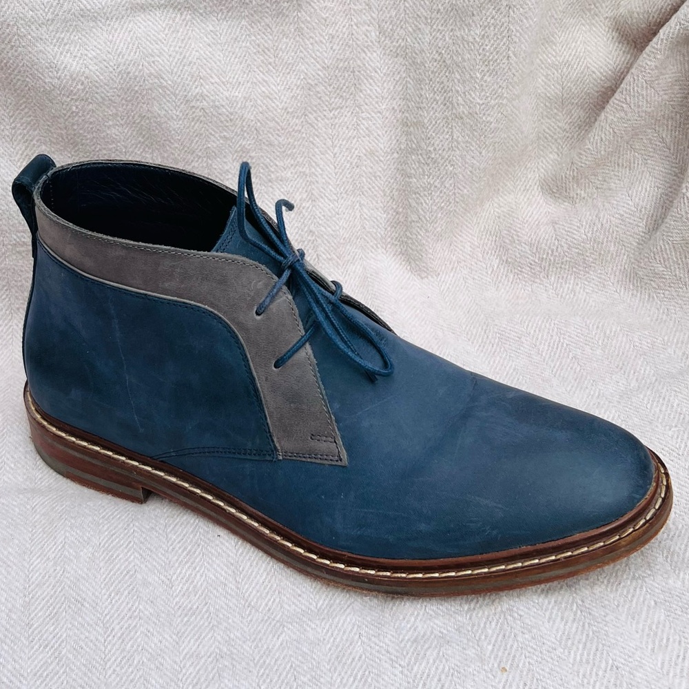Cole Haan men’s Blue and grey Colton chukka boots size 7,5